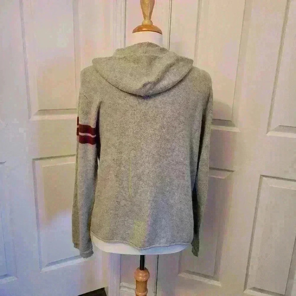 Vintage Guess Hoodie Sweater Gray Patchwork Crest Logo Pullover Henley Hooded L - Picture 6 of 10